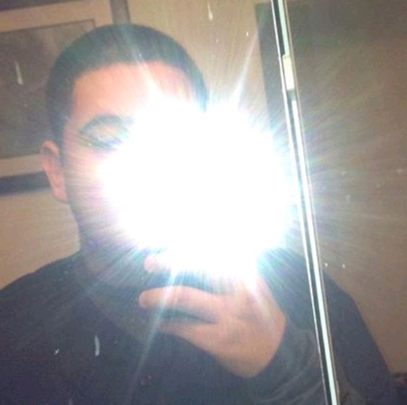 Meet your Posher, Cesar - Picture 1 of 1